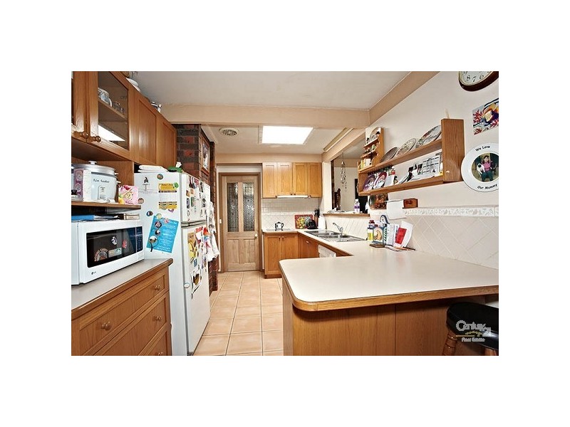 6 Eastbourne Court, Frankston VIC 3199