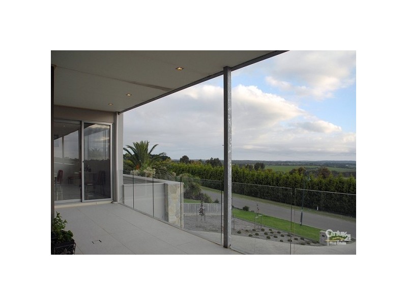 87 Cobb Road, Mount Eliza VIC 3930