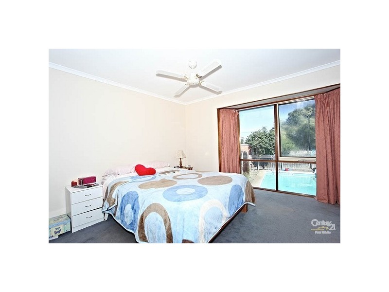 6 Elka Place, Frankston VIC 3199