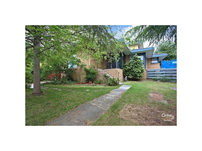 9 The Trossachs, Frankston VIC 3199