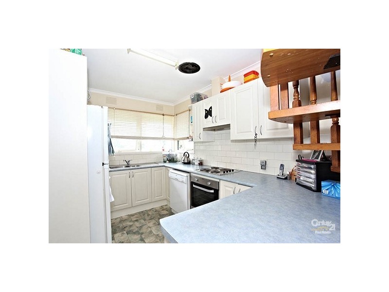 9 The Trossachs, Frankston VIC 3199