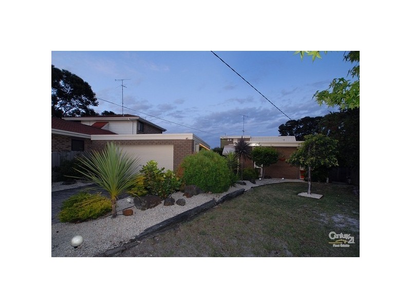 6 Altair Close, Frankston VIC 3199