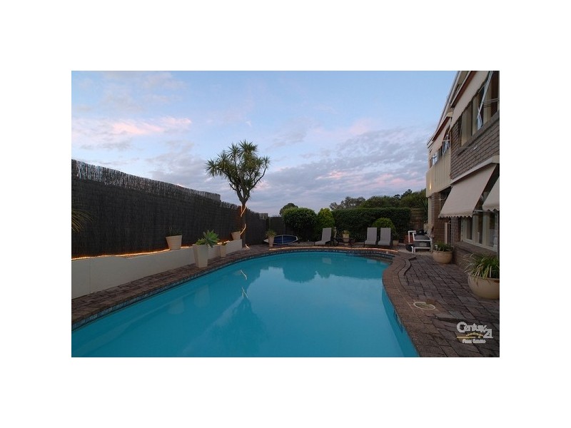 6 Altair Close, Frankston VIC 3199