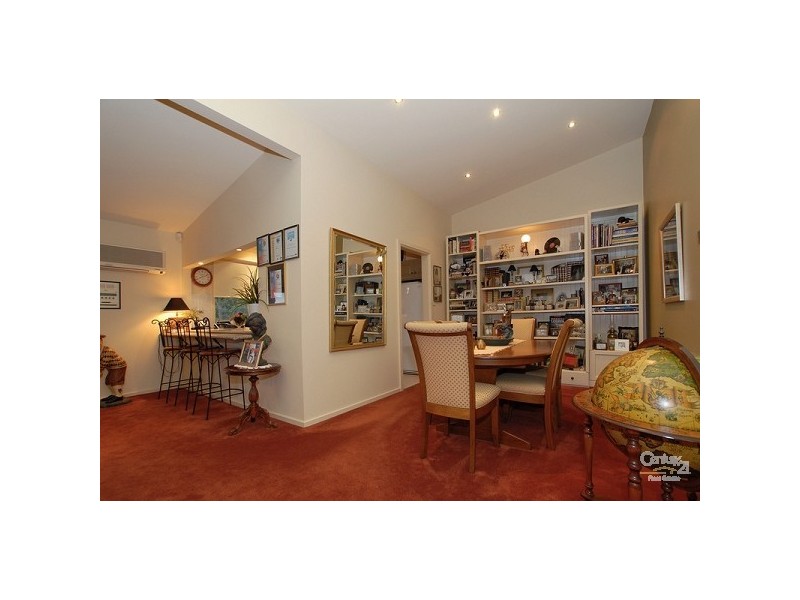 6 Altair Close, Frankston VIC 3199