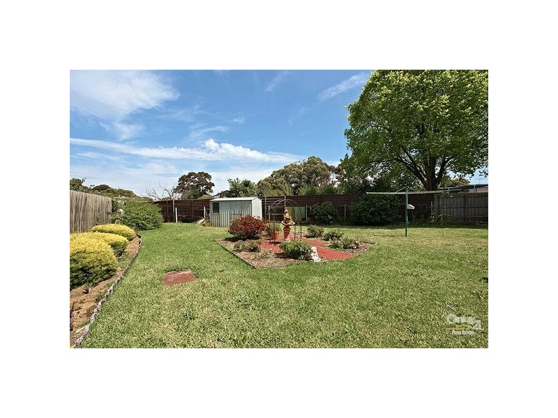 5 Jarrah Court, Frankston North VIC 3200