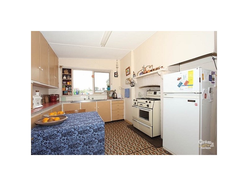 12 Finlay Street, Frankston VIC 3199