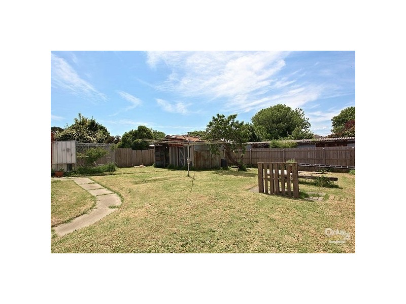 12 Finlay Street, Frankston VIC 3199