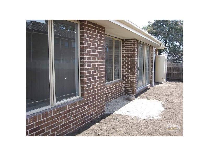 2/27 Kelso Street, Frankston VIC 3199