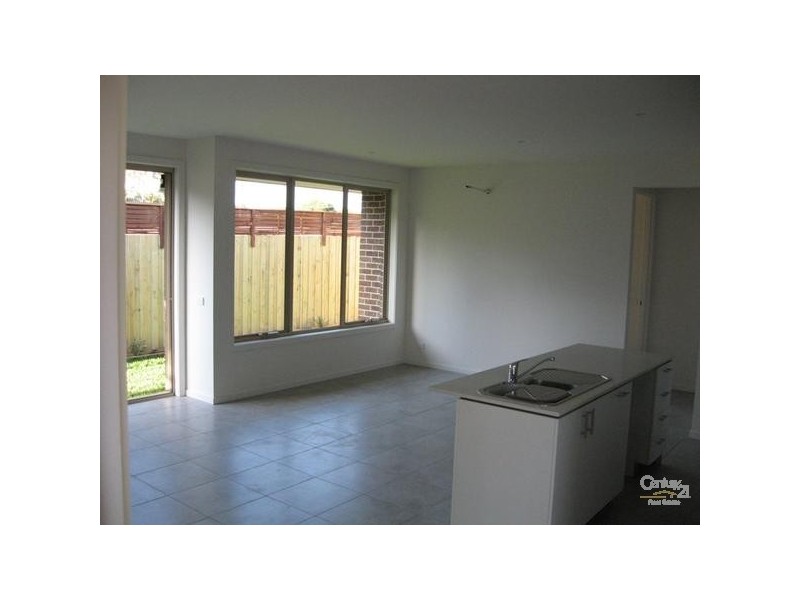 2/27 Kelso Street, Frankston VIC 3199