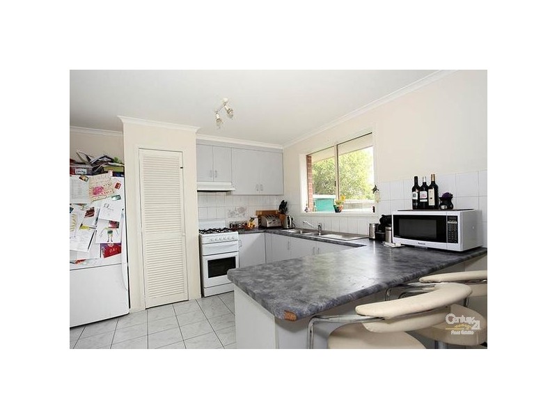 6 Glendale Close, Langwarrin VIC 3910