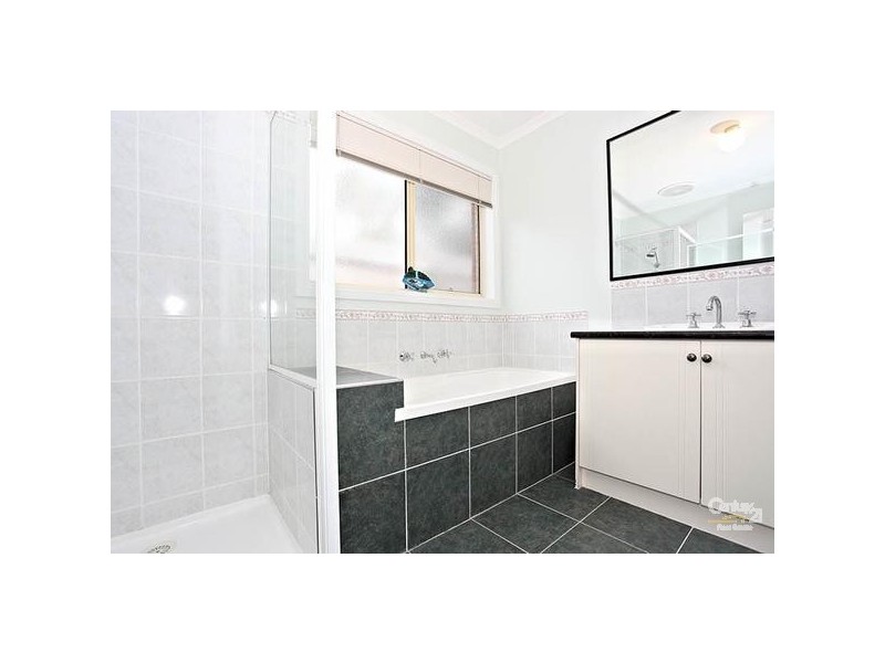 2/2 Boronia Close, Frankston VIC 3199