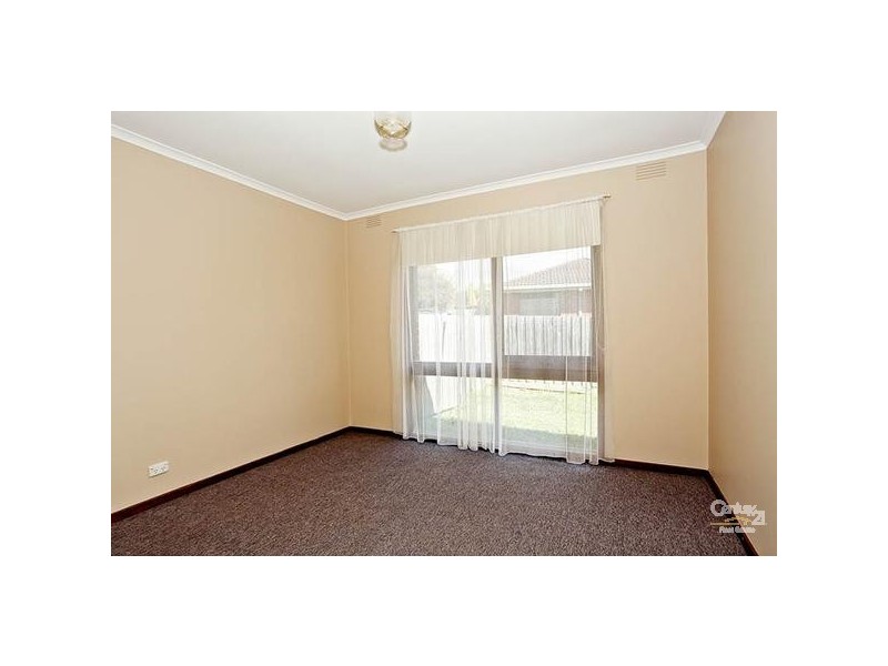 35 Gattinara Drive, Frankston VIC 3199