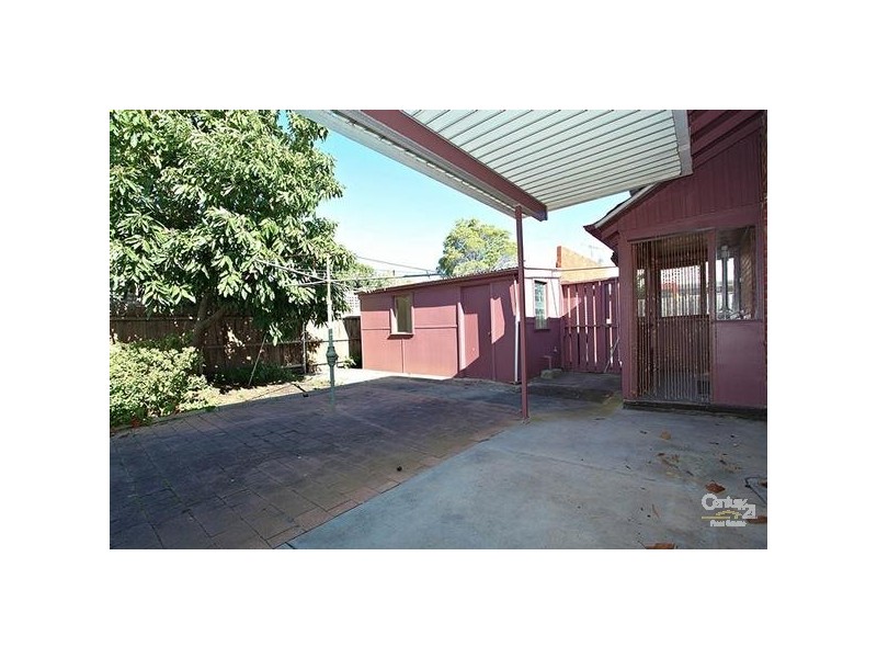 33 Yuille Street, Frankston VIC 3199