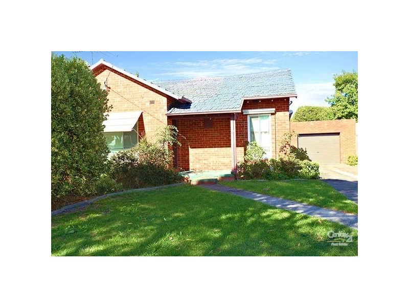 33 Yuille Street, Frankston VIC 3199