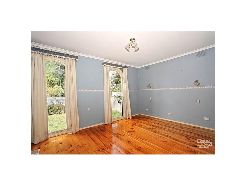 17 Raphael Crescent, Frankston VIC 3199