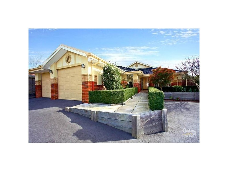 13 Ash Grove North, Langwarrin VIC 3910