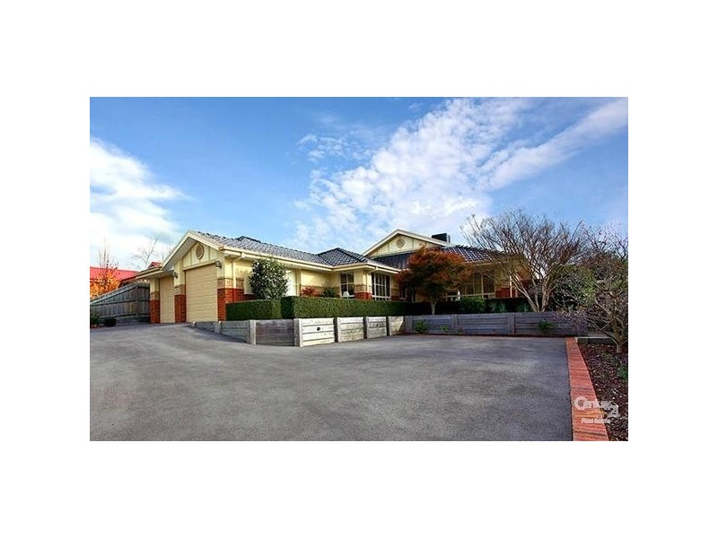 13 Ash Grove North, Langwarrin VIC 3910