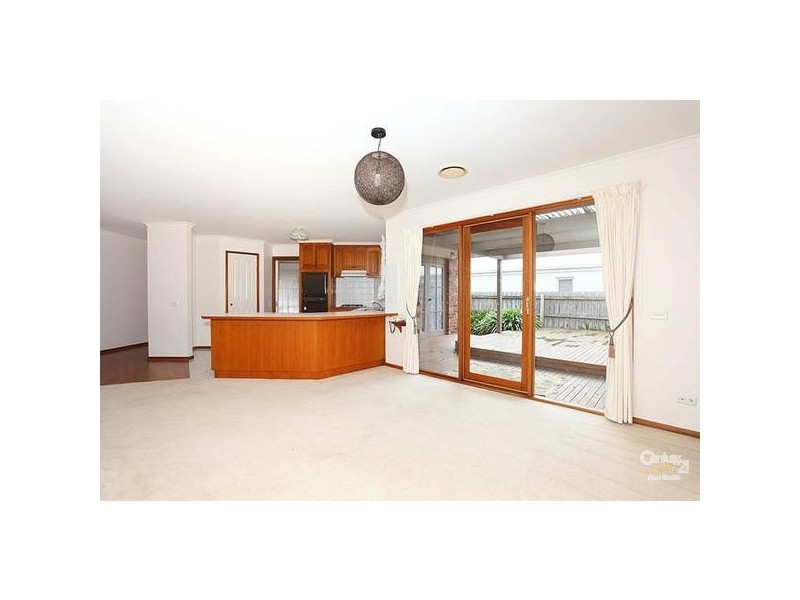10 Highland Drive, Frankston South VIC 3199