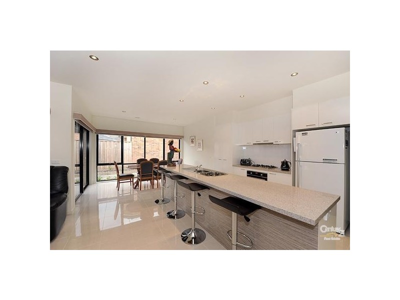 8 Moorgate Avenue, Mount Eliza VIC 3930