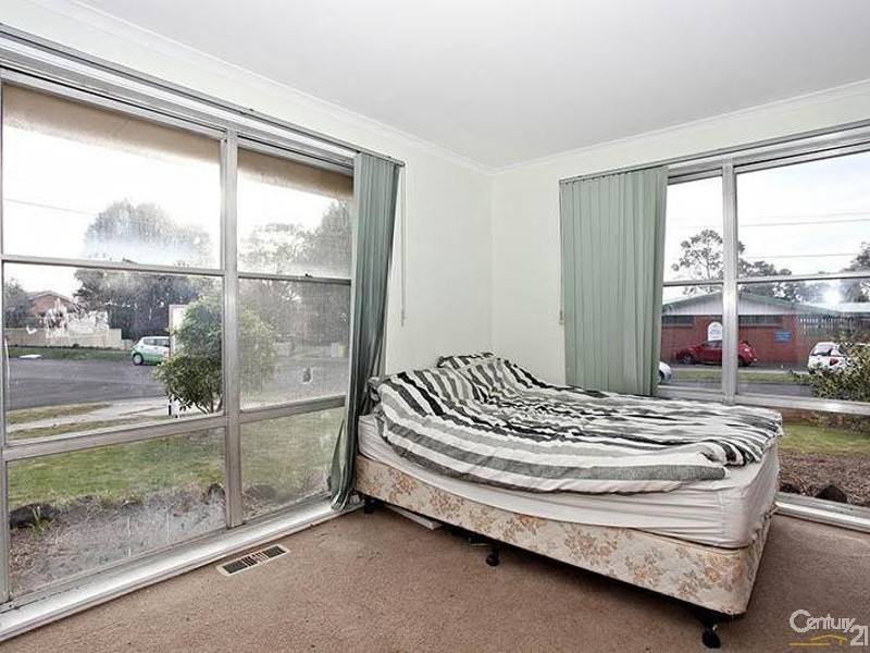 1 Agathea Court, Frankston North VIC 3200