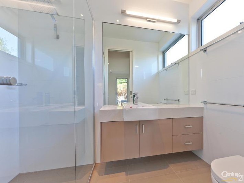 30B Burns Street, Frankston VIC 3199