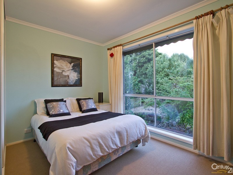 33 Scoble Street, Frankston South VIC 3199