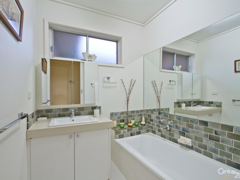 33 Scoble Street, Frankston South VIC 3199