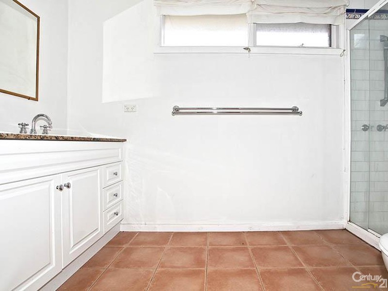 28 Heatherhill Road, Frankston VIC 3199