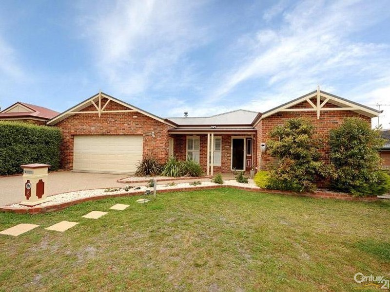 8 Heathwren Close, Frankston South VIC 3199