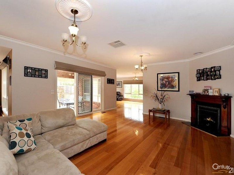 8 Heathwren Close, Frankston South VIC 3199