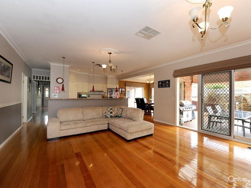 8 Heathwren Close, Frankston South VIC 3199