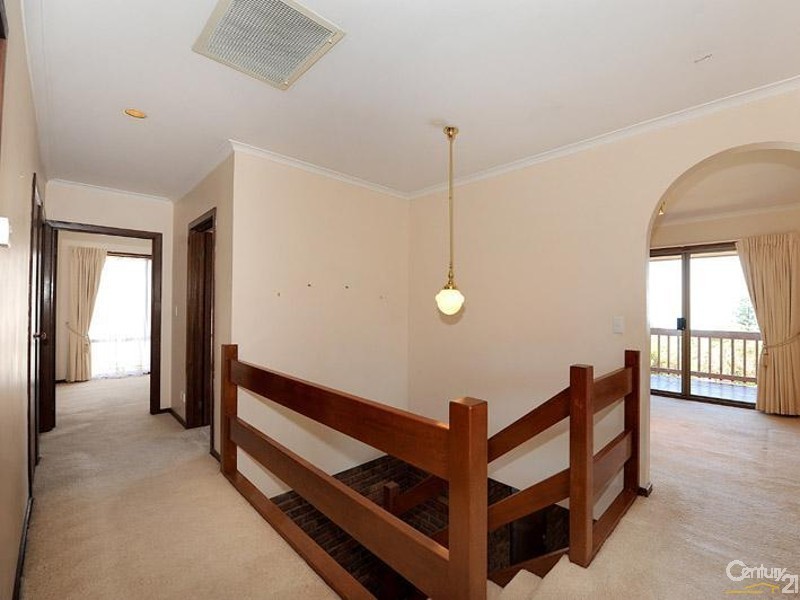 4 Matong Road, Mount Eliza VIC 3930