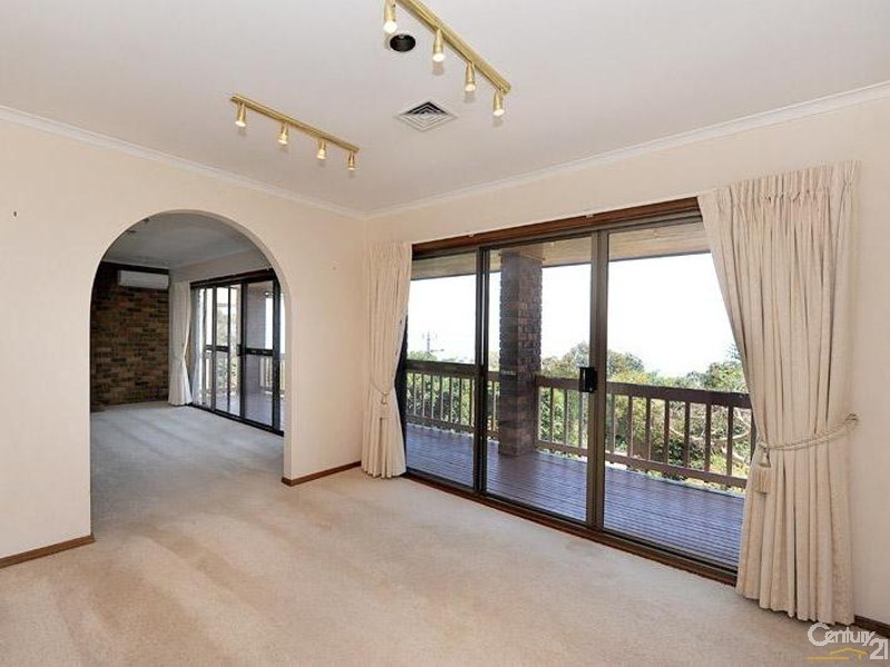 4 Matong Road, Mount Eliza VIC 3930