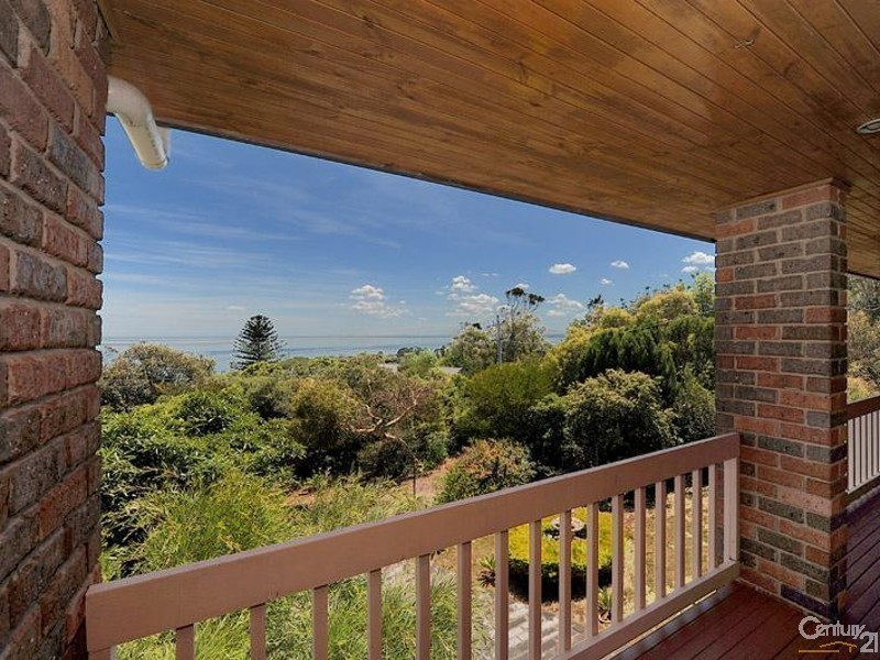 4 Matong Road, Mount Eliza VIC 3930