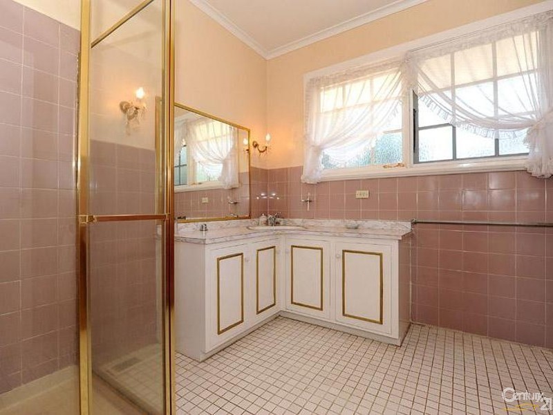 151 Baden Powell Drive, Mount Eliza VIC 3930