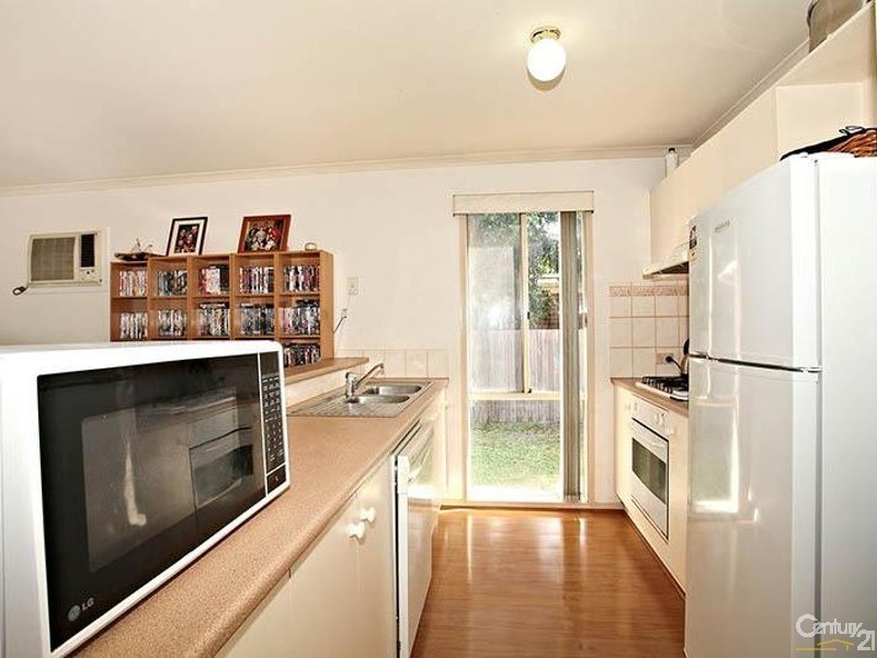 10 John Wedge Wynd, Skye VIC 3977