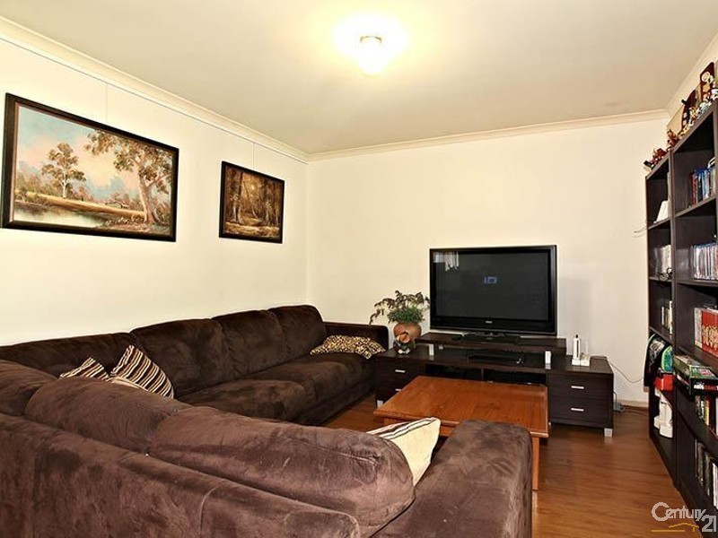 10 John Wedge Wynd, Skye VIC 3977