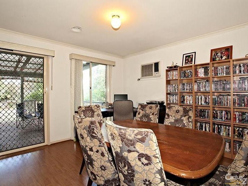 10 John Wedge Wynd, Skye VIC 3977