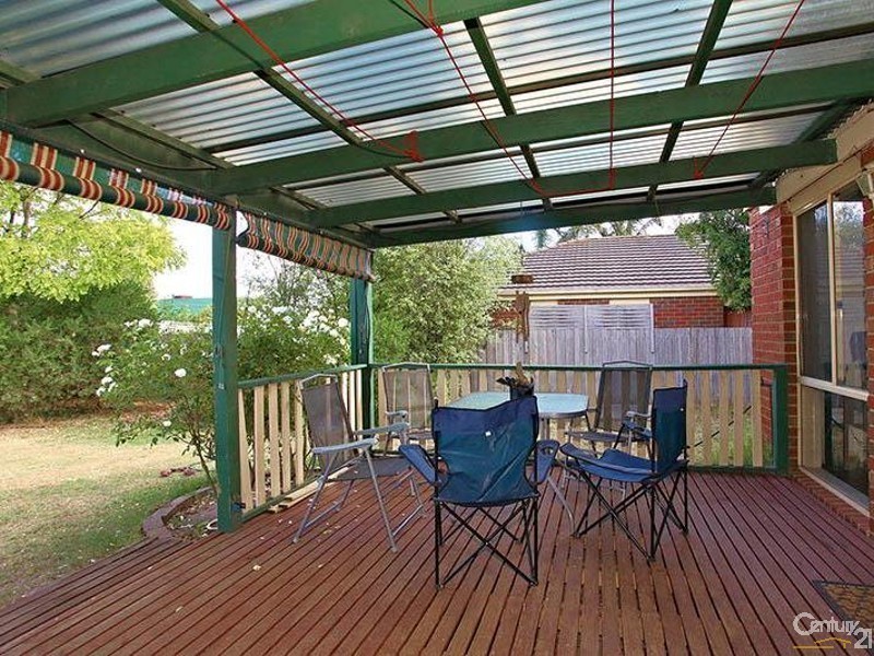 10 John Wedge Wynd, Skye VIC 3977