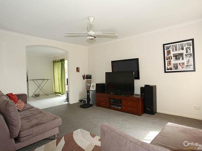 6 Glendale Close, Langwarrin VIC 3910