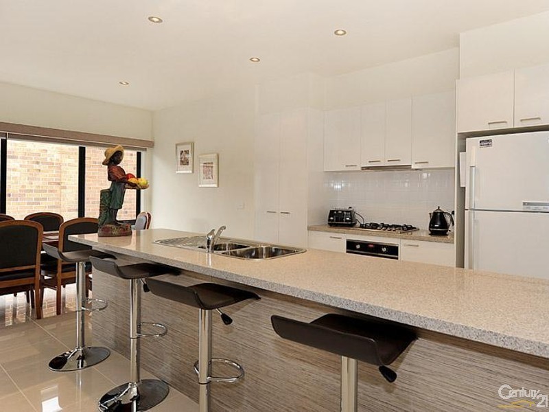 8 Moorgate Avenue, Mount Eliza VIC 3930