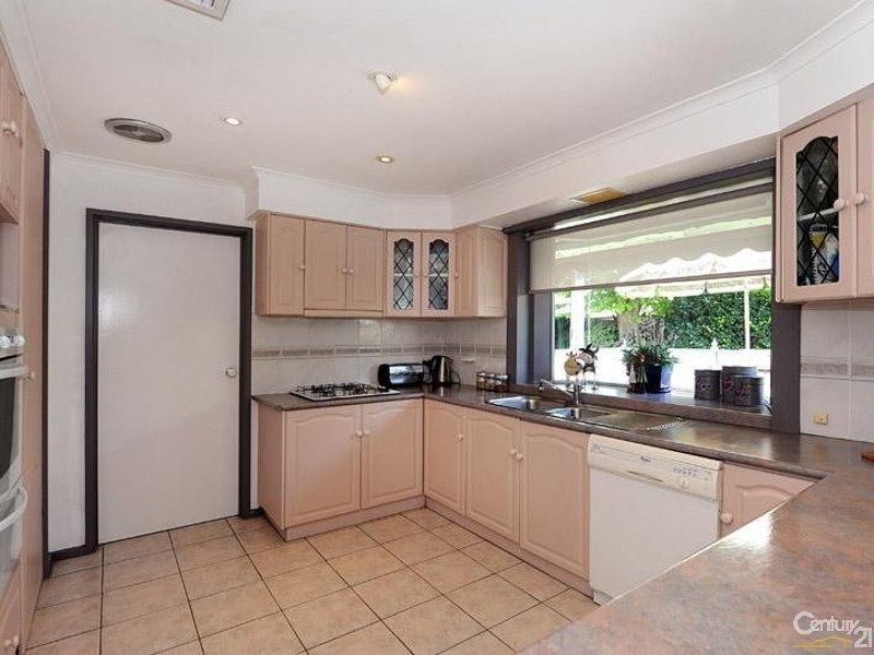 4 Elinga Court, Frankston VIC 3199