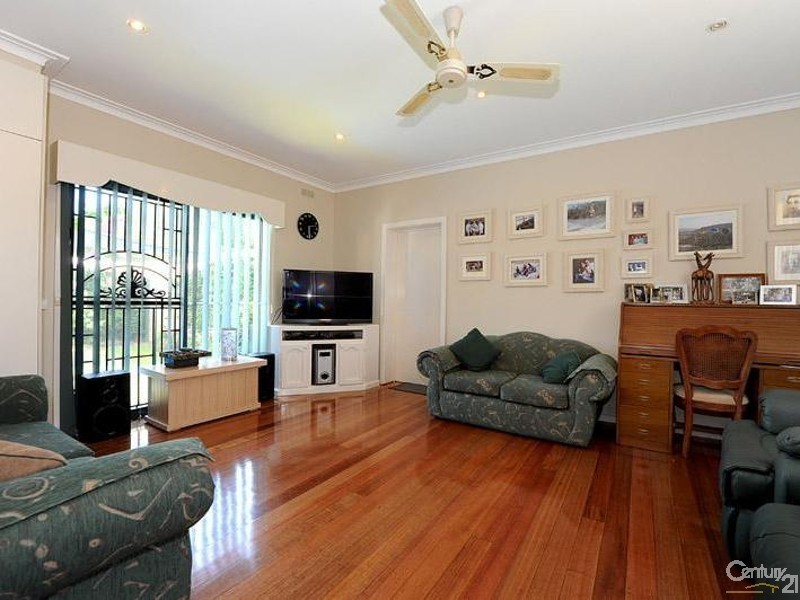 4 Elinga Court, Frankston VIC 3199