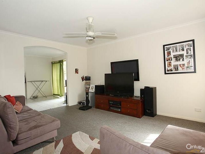 6 Glendale Close, Langwarrin VIC 3910