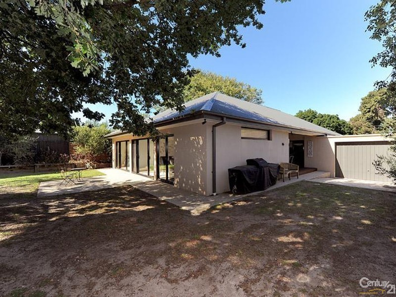 23 Liddesdale Avenue, Frankston South VIC 3199