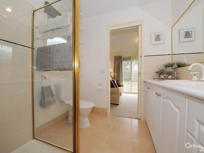 8 Jude Court, Aspendale Gardens VIC 3195