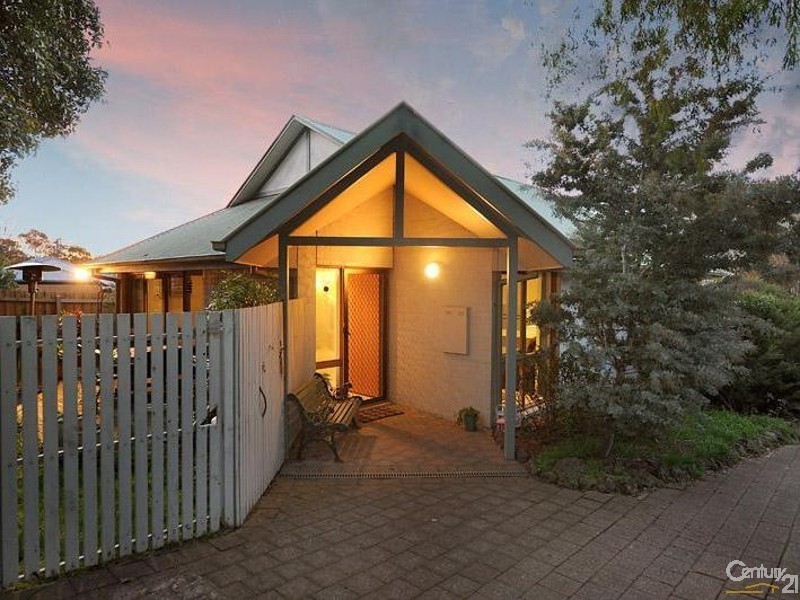 1/5 Baileyana Street, Frankston South VIC 3199