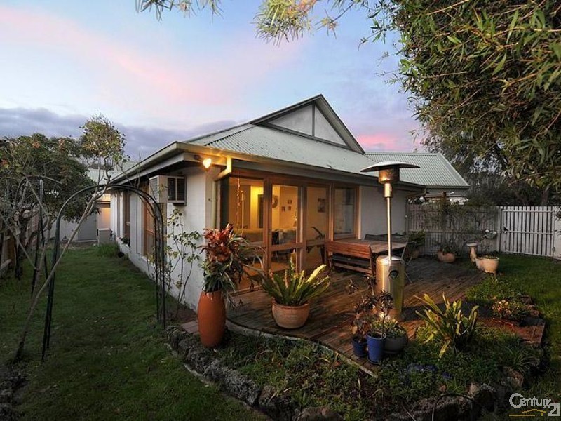 1/5 Baileyana Street, Frankston South VIC 3199