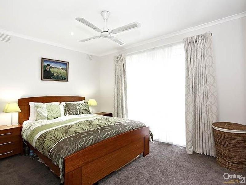 45 Maple Street, Seaford VIC 3198