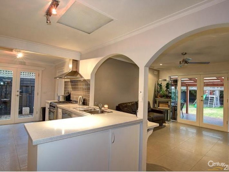 11 Galway Street, Seaford VIC 3198